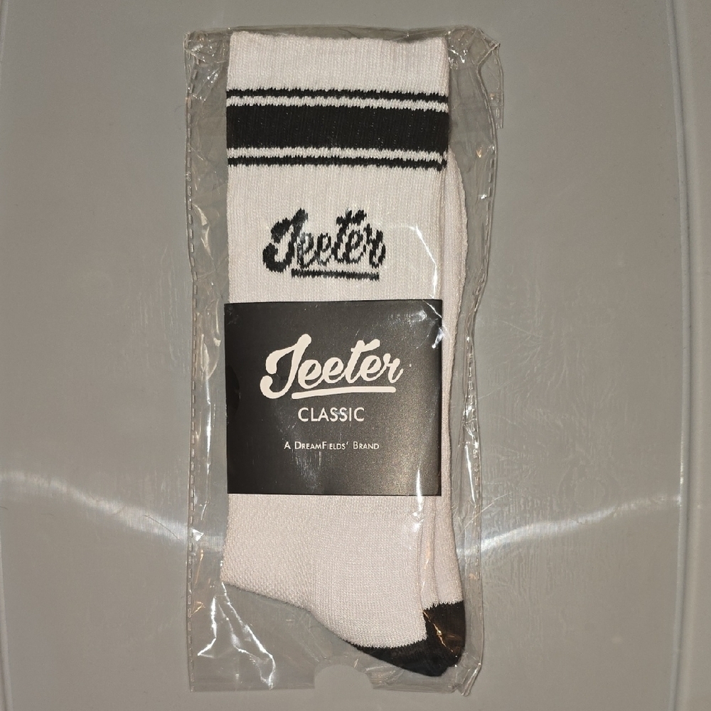 Classic White and Black Casual Socks LOT-M